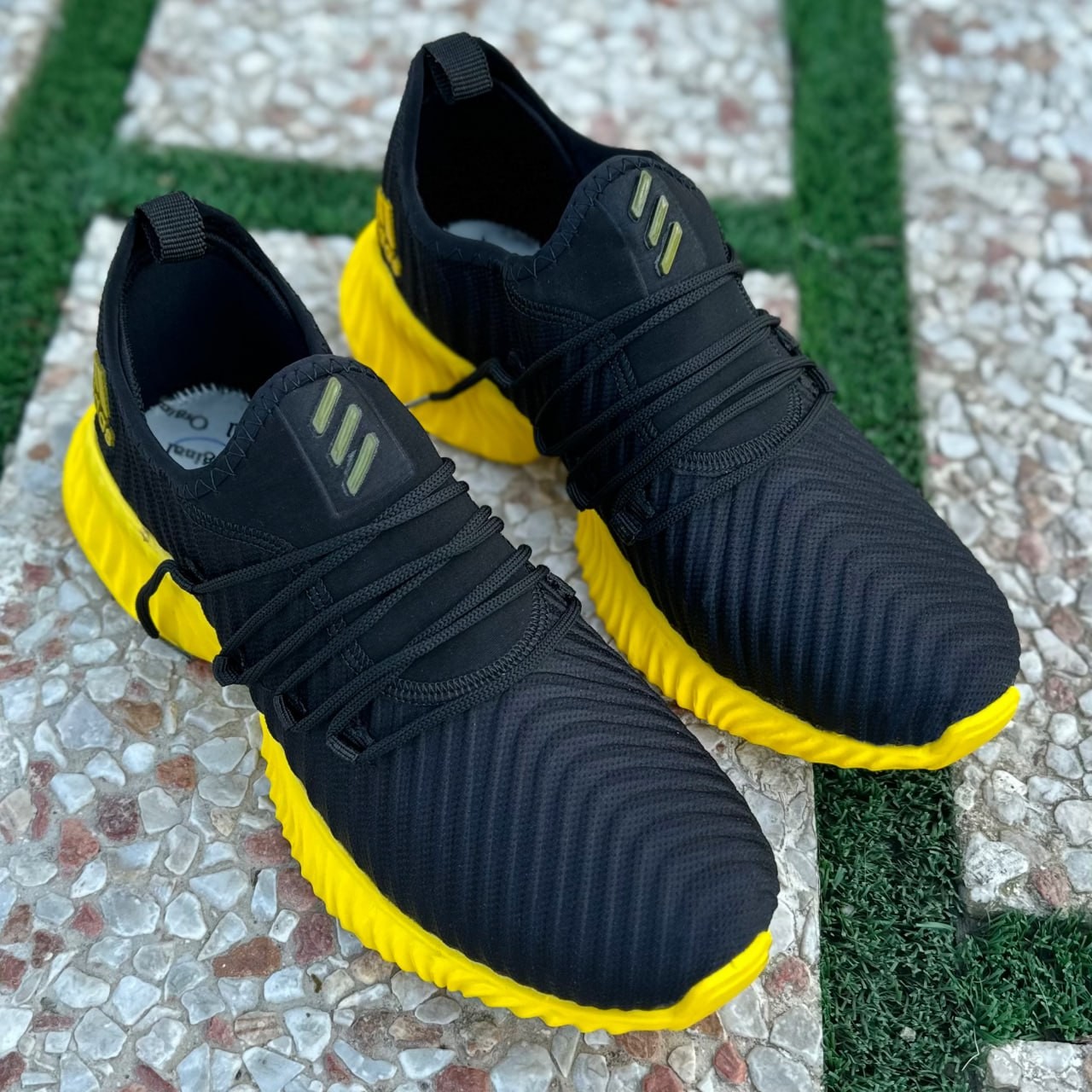 کتونی مدل آدیداس آلفا سایزبزرگ زنانه مردانه بزرگپا 37 تا 48 Adidas مشکی زرد سفید طوسی