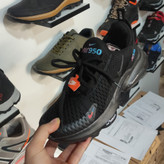 کتونی نایک ایر 950 Nike Air مشکی سفید و طوسی مردانه و زنانه و بزرگپا از 37 تا 48 زیره کپسول دار های کپی