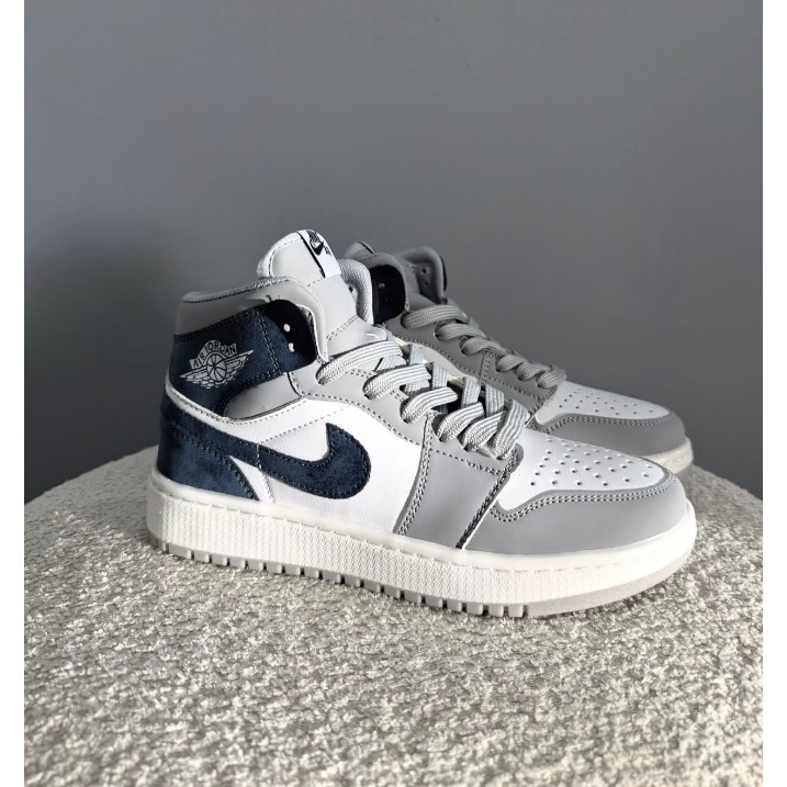 کتونی نایک جردن طوسی سورمه ای ساق Nike Jordan اسپرت