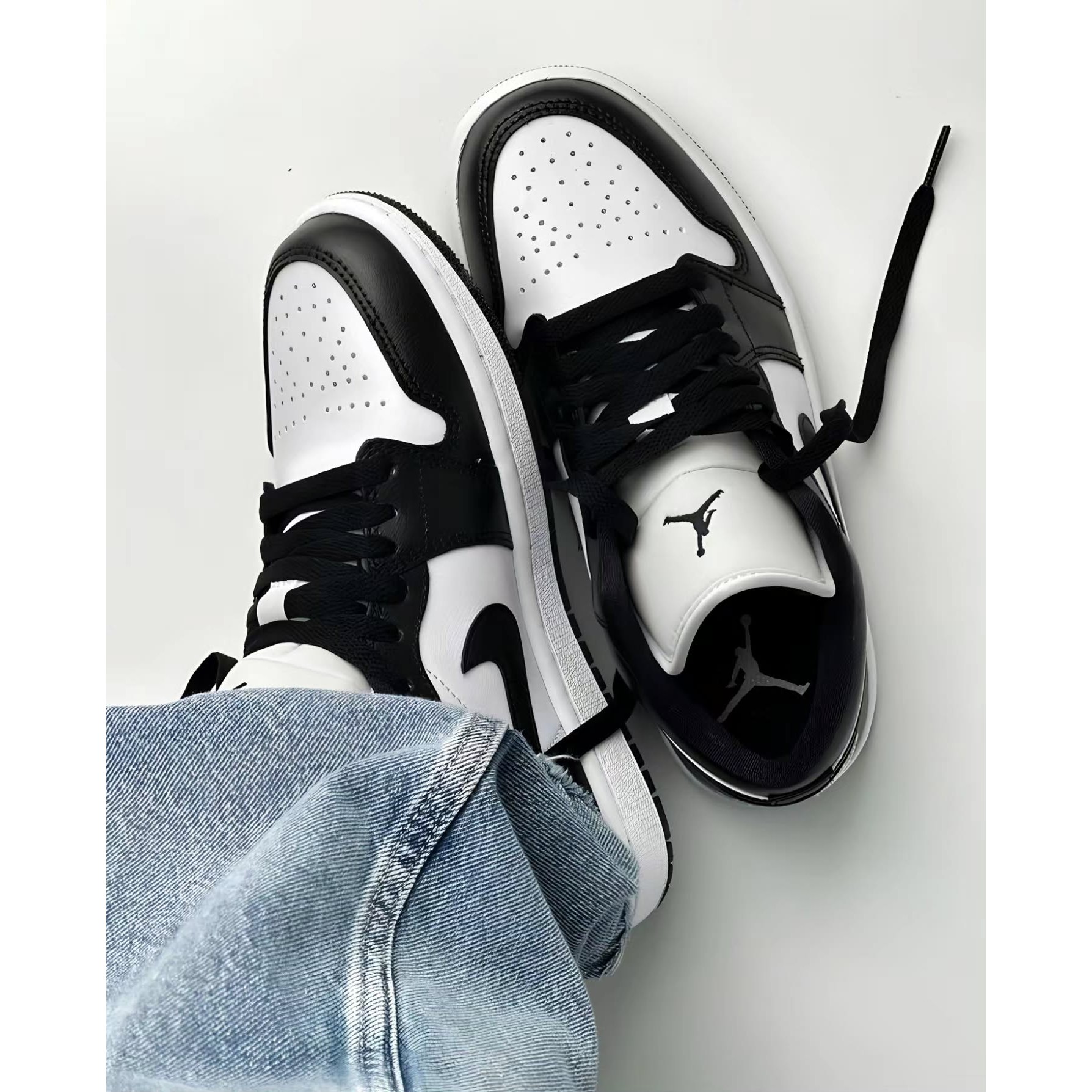 کتونی نایک جردن مشکی سفید کوتاه Jordan low