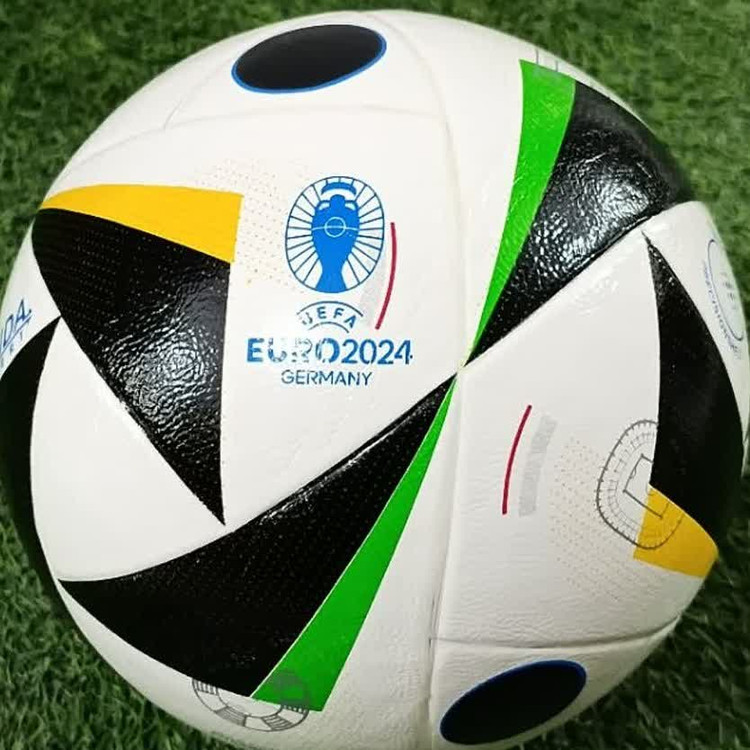 توپ فوتبال چرمی پرسی جام قهرمانی یورو 2024 سایز 5