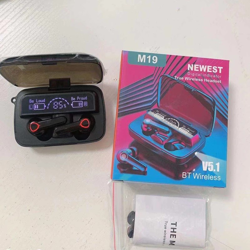 ایرپاد m19 اورجینال دارای پاوربانک و نمایشگر و چراغ قوه