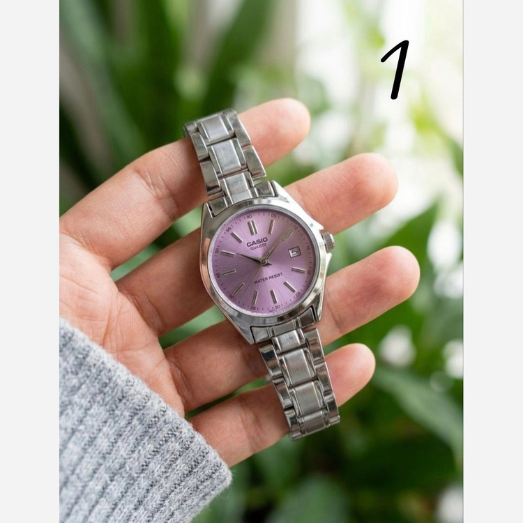 ساعت مچی زنانه کاسیو رنگ ثابث ضداب روزشمار فعال کیفیت عالی.CASIO