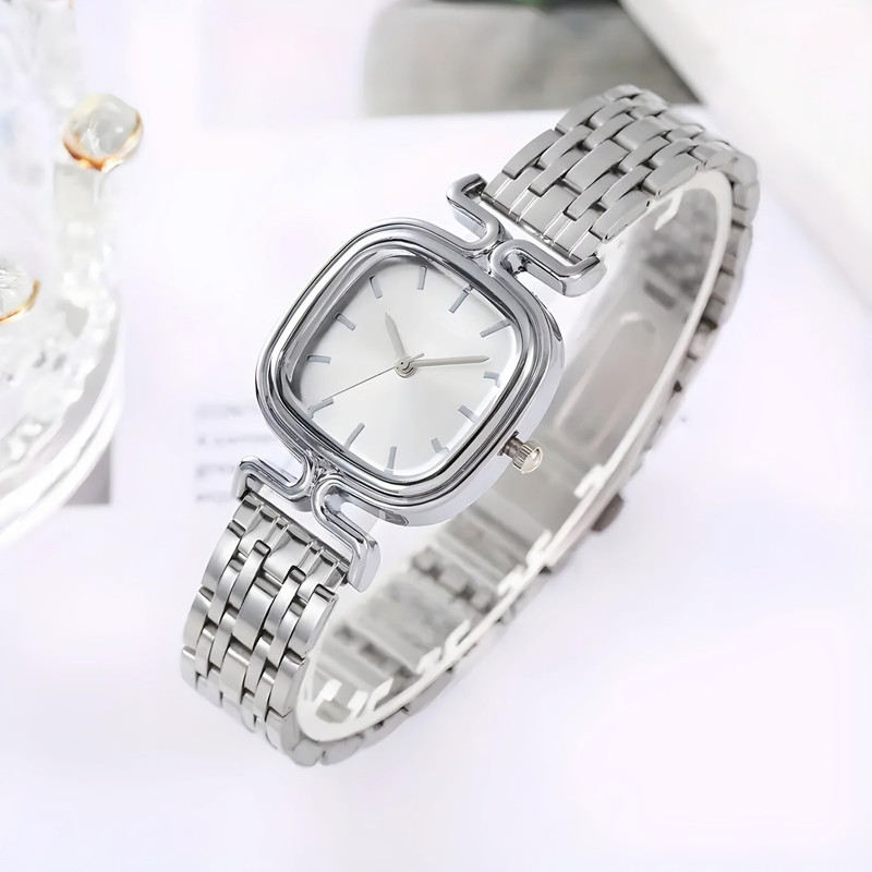 ساعت مچی عقربه ای زنانه مدل مینیمال کلاسیک بند استیل کد 9.9