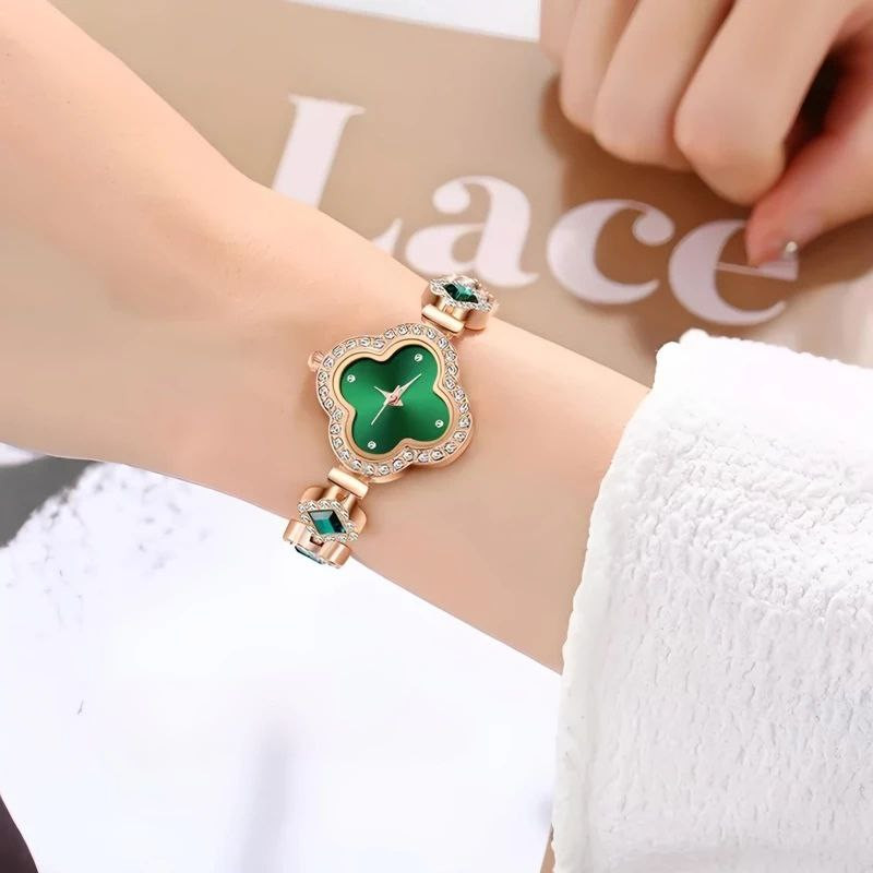 ساعت مچی عقربه ای زنانه مدل نگینی s2