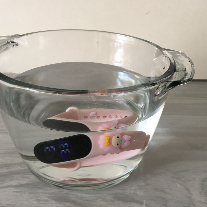 ساعت مچی دیجیتال بچگانه مدل ضد آب لمسی کد W SH 77
