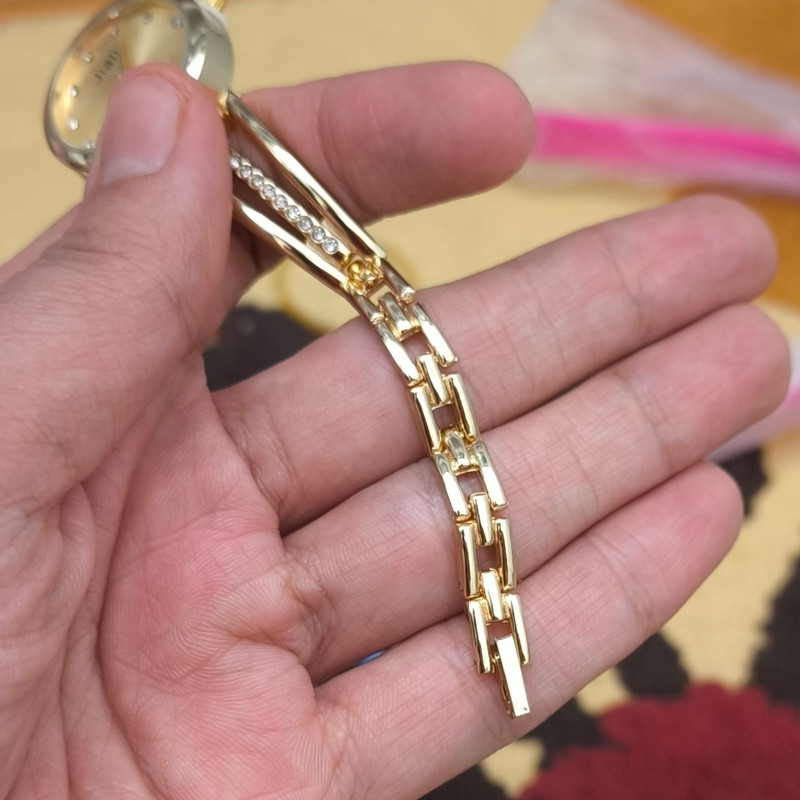 ساعت مچی عقربه ای زنانه مدل دستبندی نگین دار مدل 1