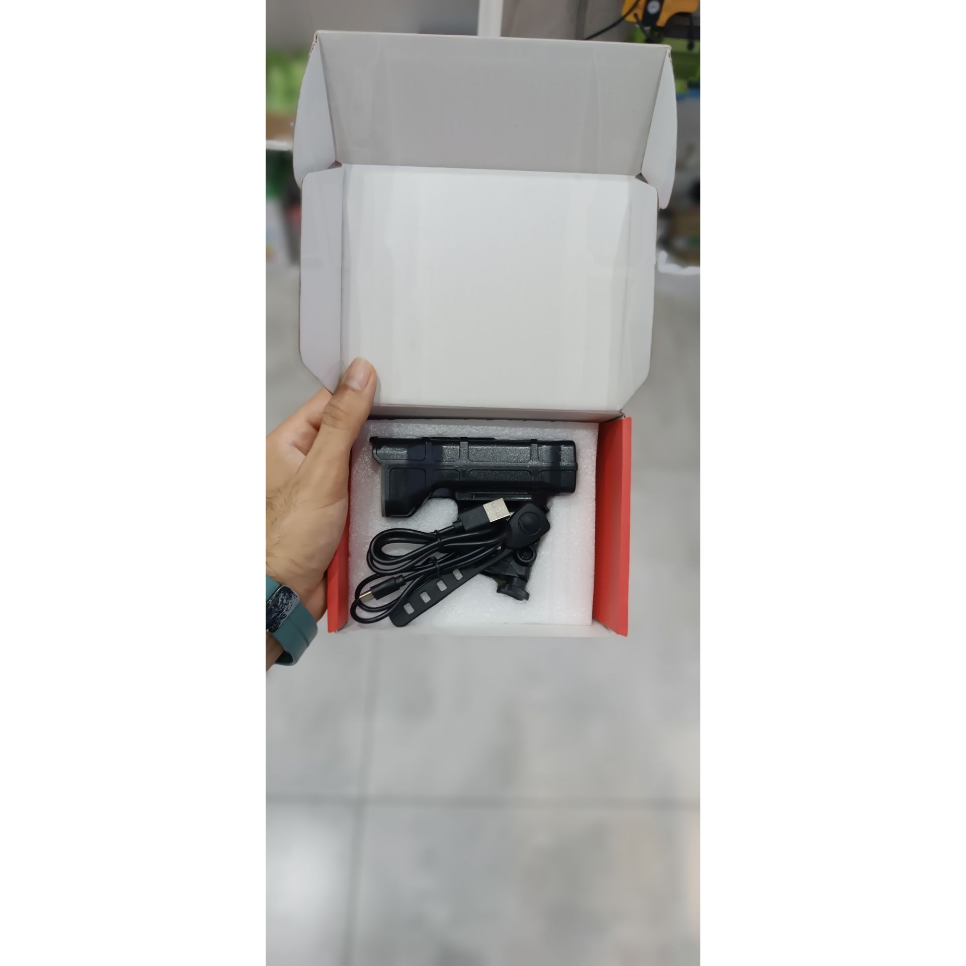 چراغ دوچرخه شارژی ضدآب 9500 لومن