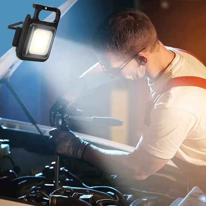 چراغ قوه کوچک قابل شارژ مربعی،چراغ تاکتیکال کمپینگ شارژی چندکاره مگنتی مدل KEYCHAIN LIGHT (چراغ اضطراری)
