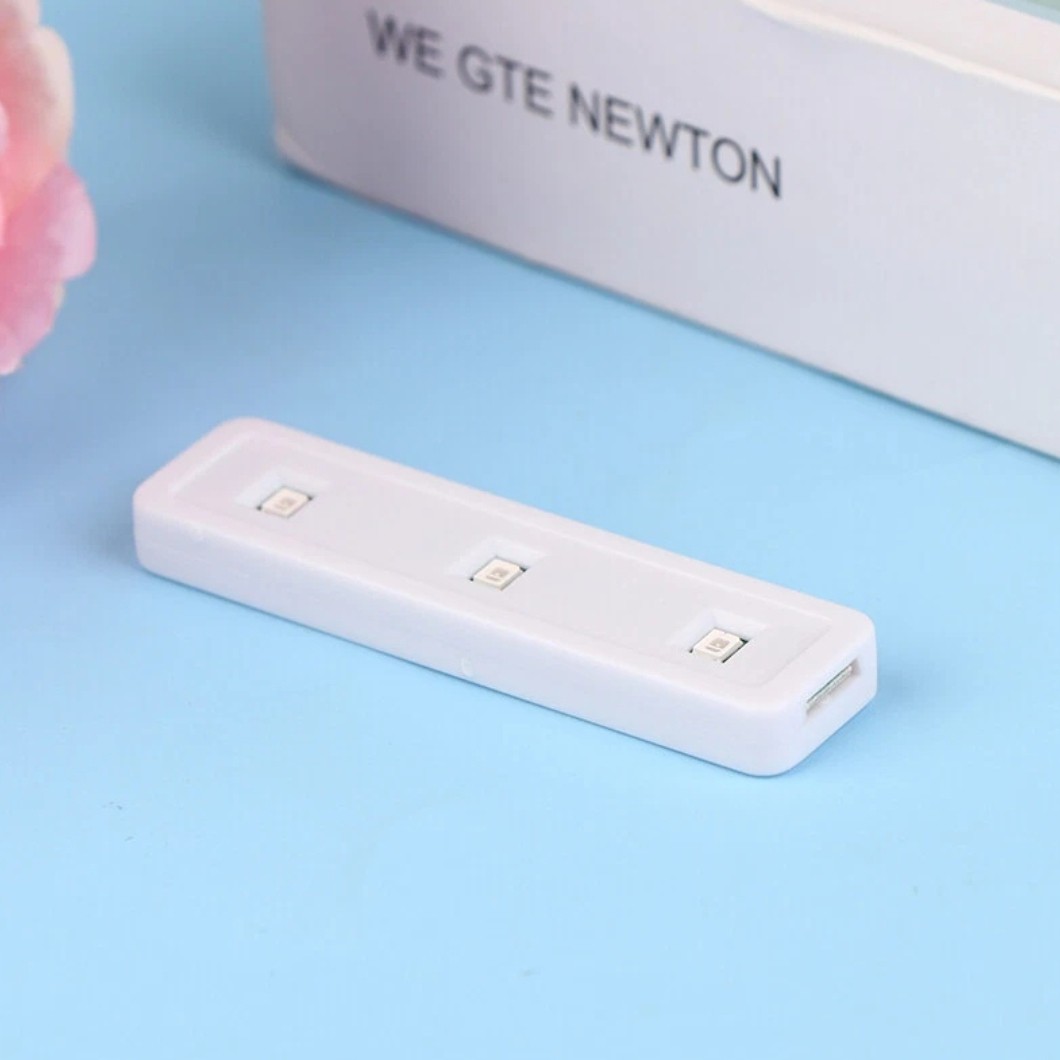 چراغ کوچک UV (فرا بنفش) مناسب برای تست پول و نصب گلس UV،دارای 3 عدد LED با نور فرا بنفش،کیفیت ساخت بالا،بسته 1 عددی