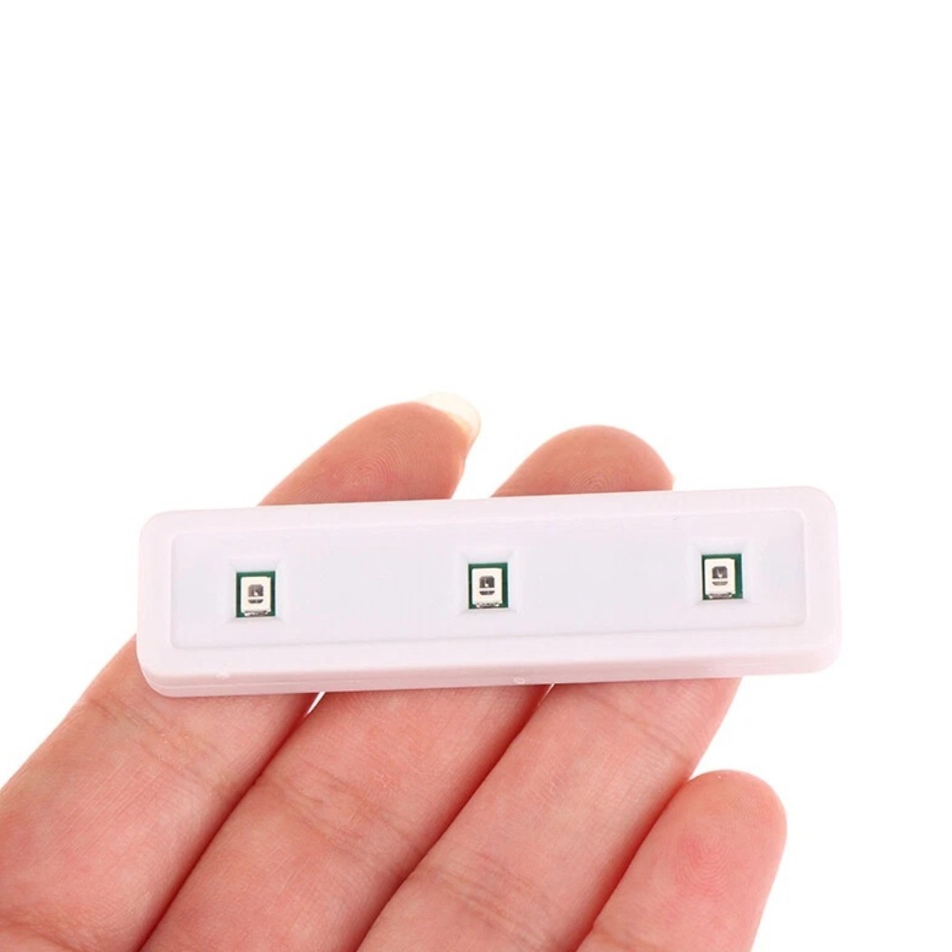 چراغ کوچک UV (فرا بنفش) مناسب برای تست پول و نصب گلس UV،دارای 3 عدد LED با نور فرا بنفش،کیفیت ساخت بالا،بسته 1 عددی