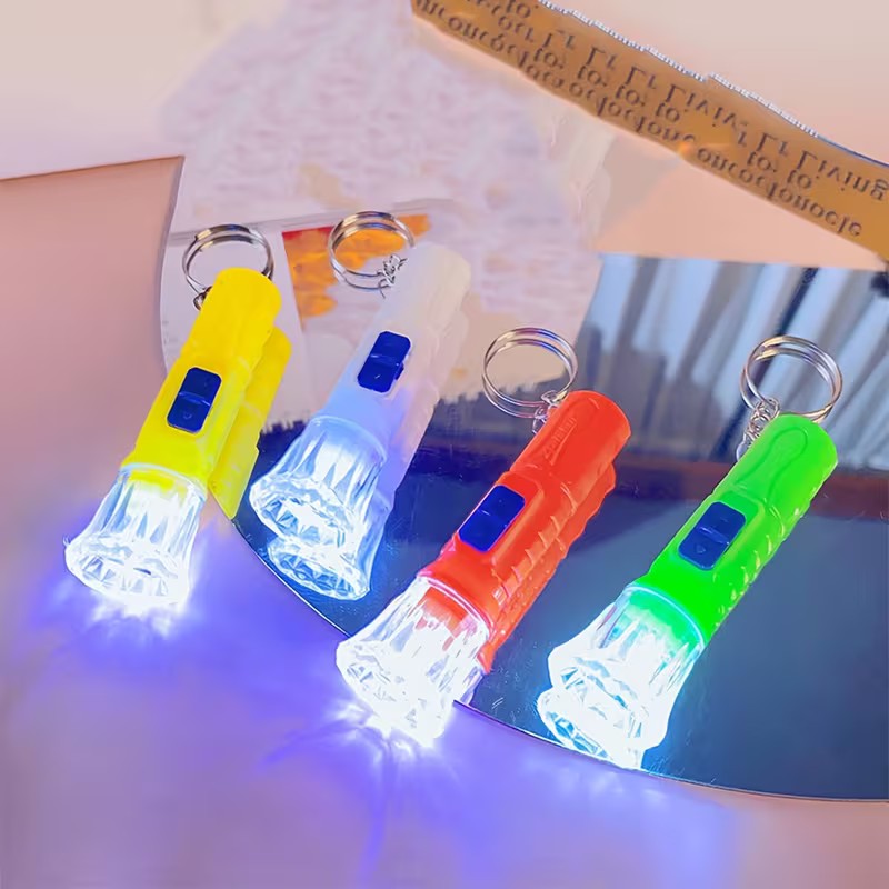 جاکلیدی فانتزی طرح چراغ قوه (چراغ دستی) مدل WJ-828 مجهز به یک عدد چراغ LED،قابل استفاده در باغ،خودرو،کوهنوردی و...