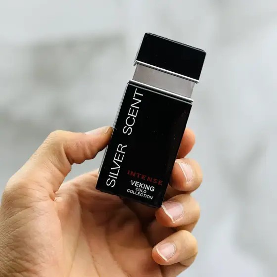 عطر جیبی مردانه ویکینگ کولو کالکشن مدل سیلورسنت (هولوگرام دار شرکتی) با رایحه ای گرم و تلخ حجم 25 میلی لیتر (تخفیف ویژه)