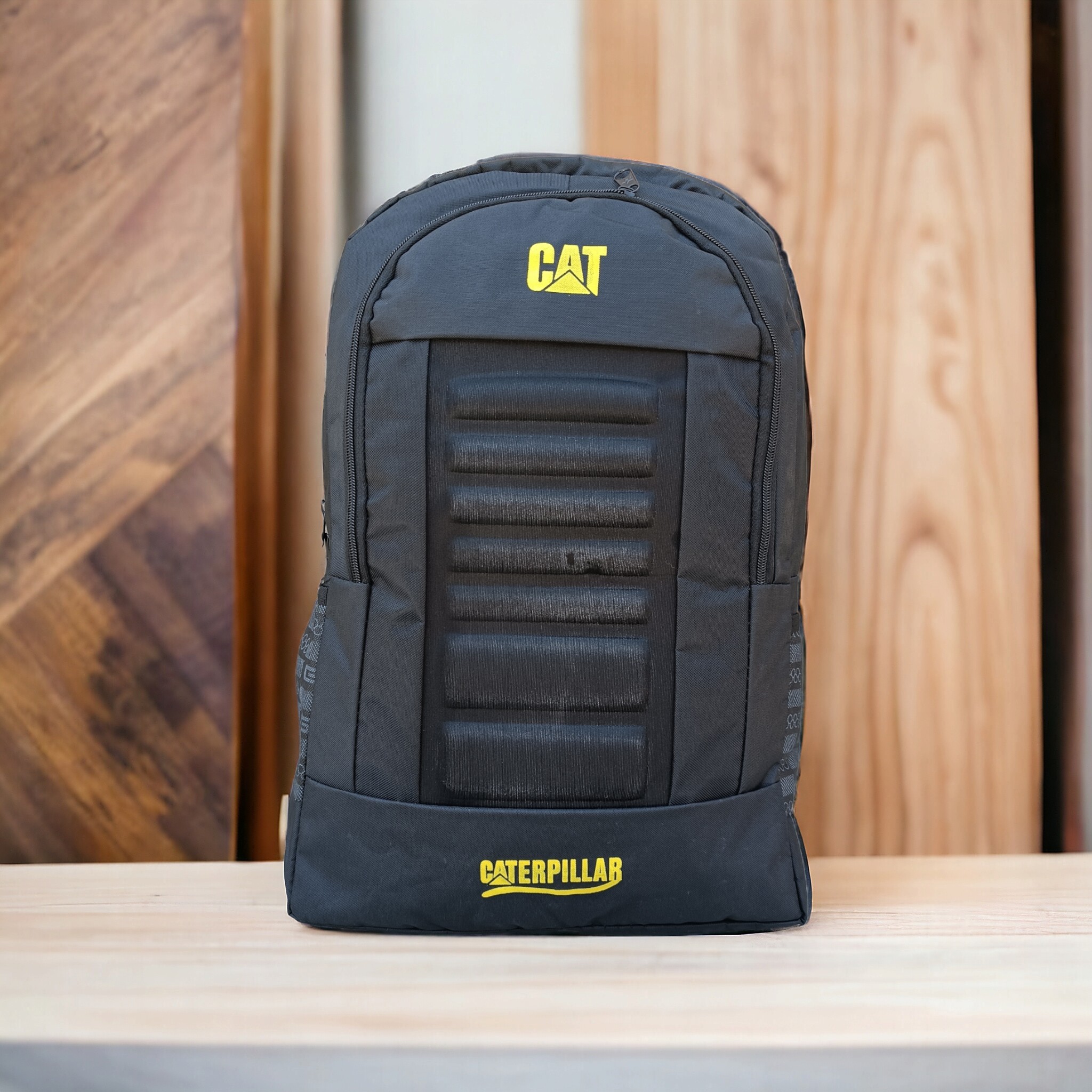 کوله پشتی کوهنوردی 2 زیپ مدل CAT دارای جیبهای کناری قمقمه و بند های مقاوم،جادار و به صرفه،مناسب برای مسافرت و گردشگری