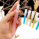 عطر جیبی خودکاری با رایحه های سرد و نت میانی شیرین ملایم مناسب برای آقایان و بانوان حجم 9 میلی لیتر بسته 1 عددی