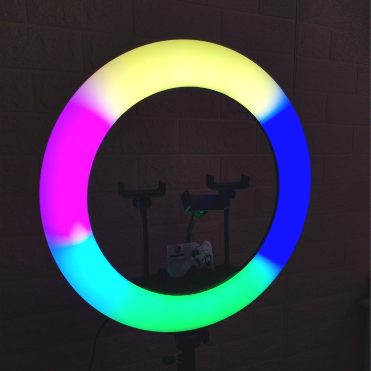 رینگ لایت RGB سایز 45 ریموت دار به همراه پایه 2 متری طیف رنگی فول