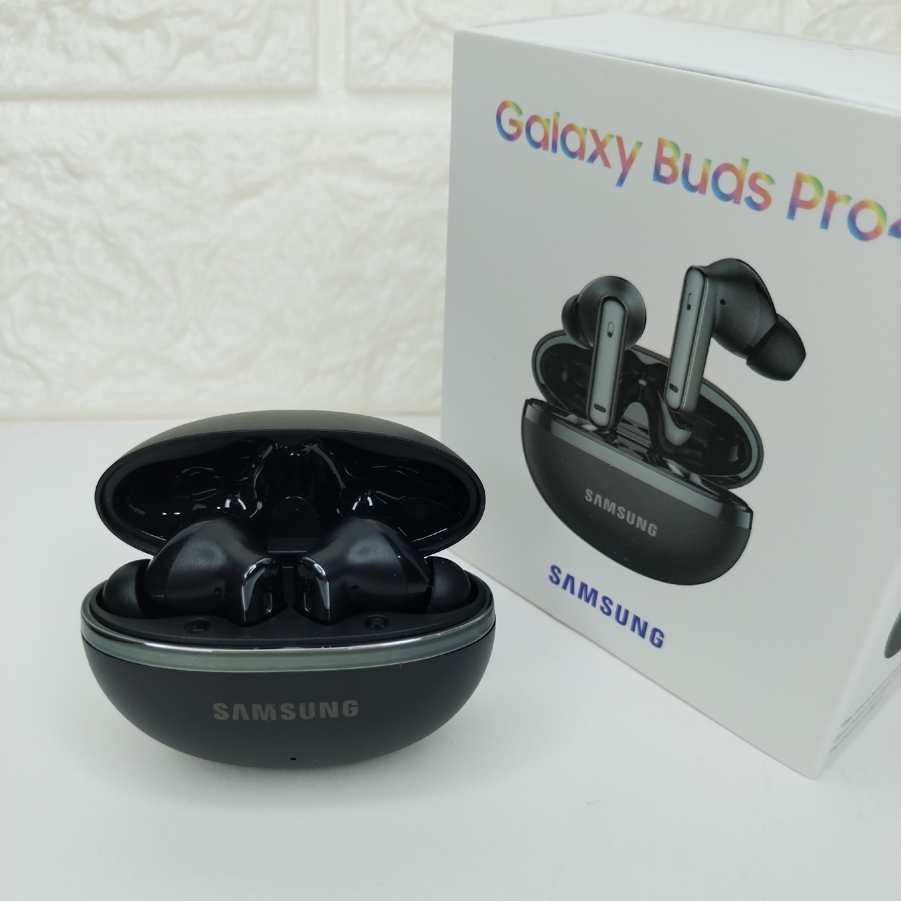 ایرپاد سامسونگ Galaxy Buds Pro سری 4 اورجینال هندزفری بلوتوثی وارداتی کیفیت فوق العاده موزیک و مکالمه و گیم