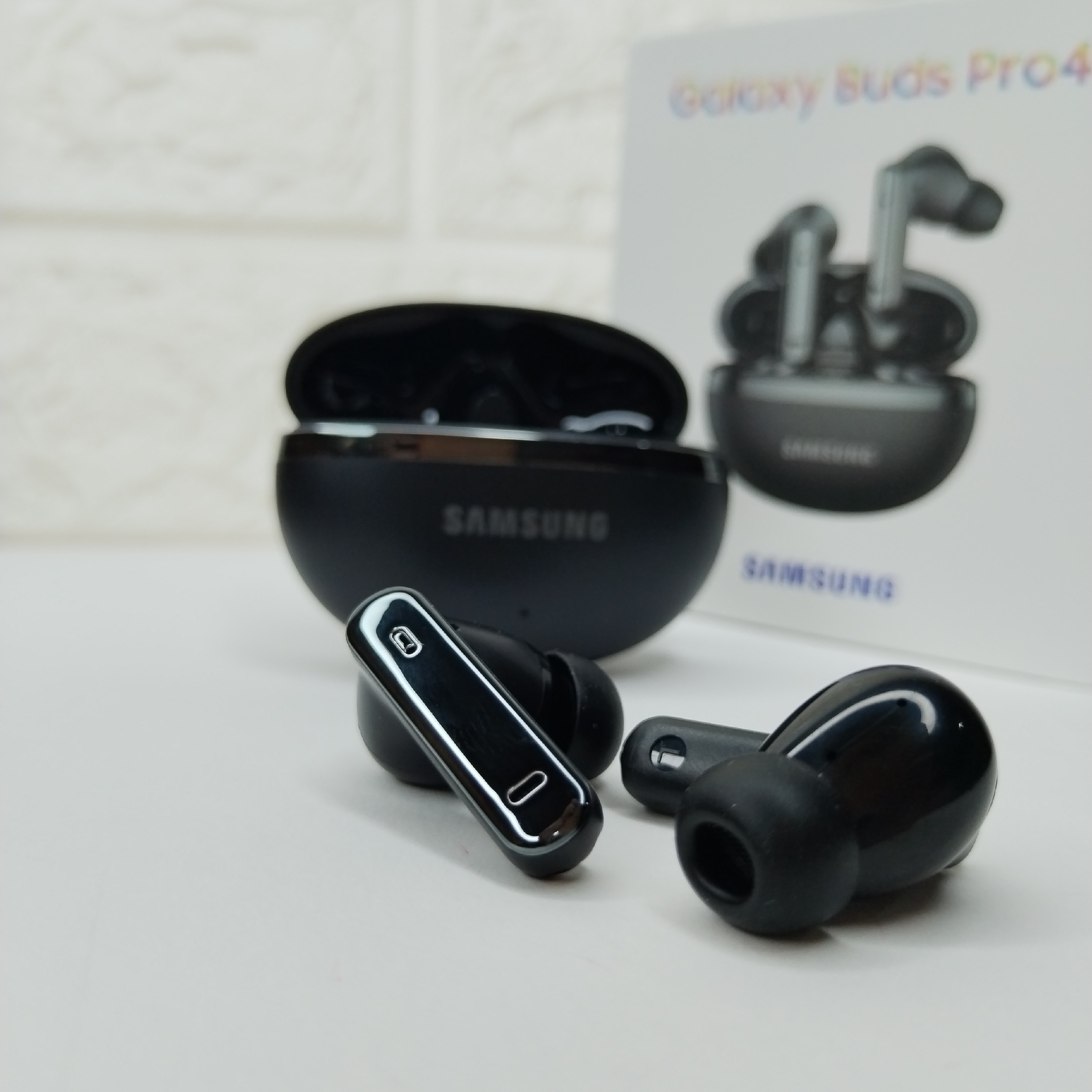 ایرپاد سامسونگ Galaxy Buds Pro سری 4 اورجینال هندزفری بلوتوثی وارداتی کیفیت فوق العاده موزیک و مکالمه و گیم