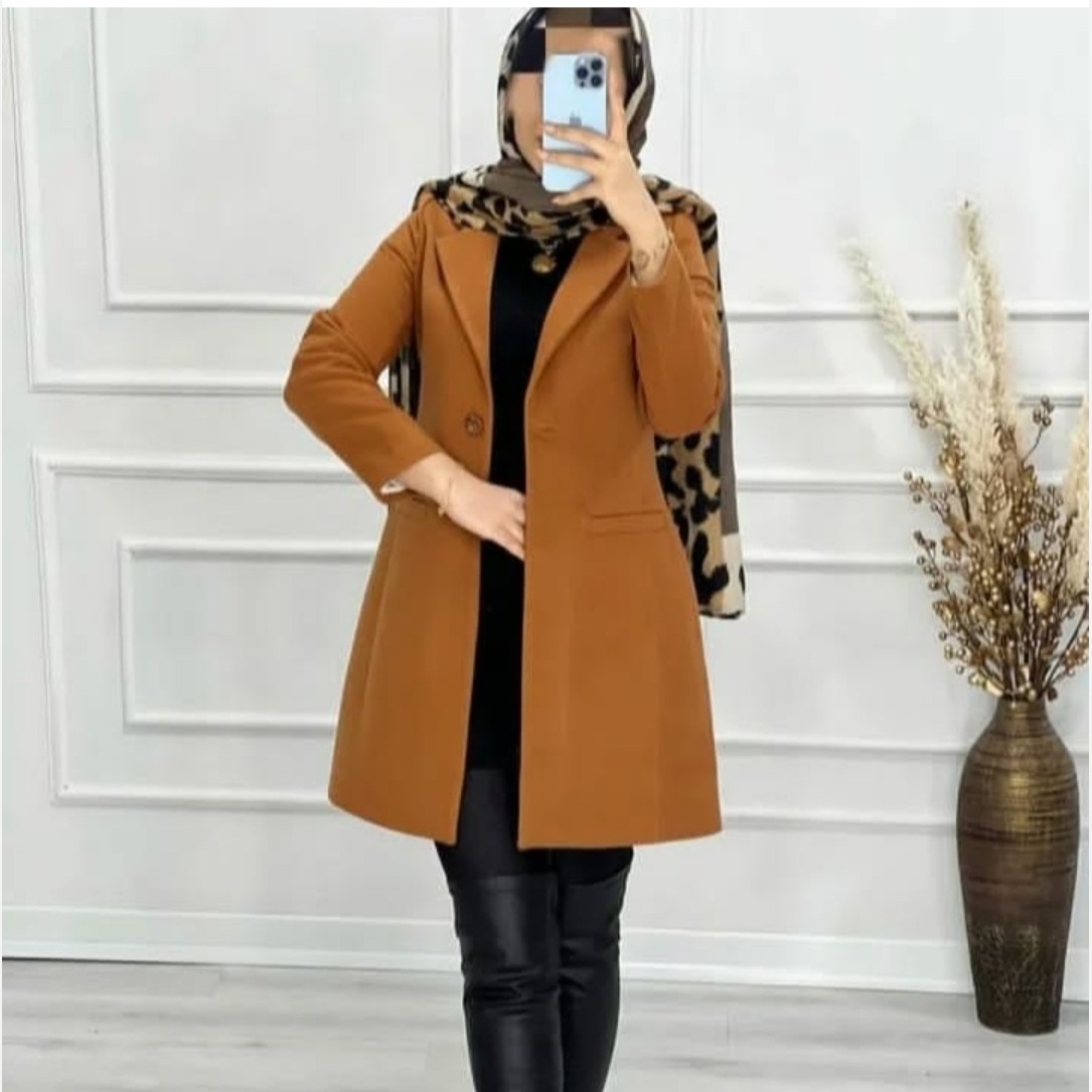 پالتو زنانه شیک لاکچری با بهترین کیفیت تنخور عالی ارسال به سراسر ایران کار درجه یک الگوی اسلیم فیت داخل کار آستر کار دار