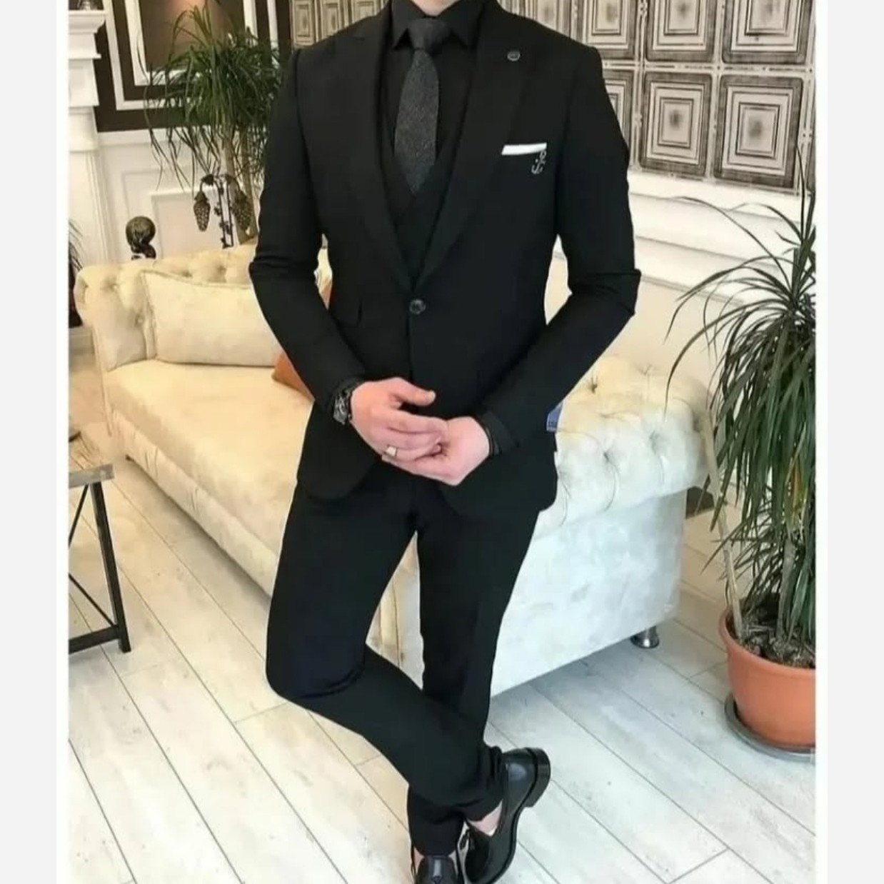 کت شلوار مردانه مجلسی شیک لاکچری با بهترین کیفیت تنخور عالی ارسال به سراسر ایران کار صنعتی دوخته شده