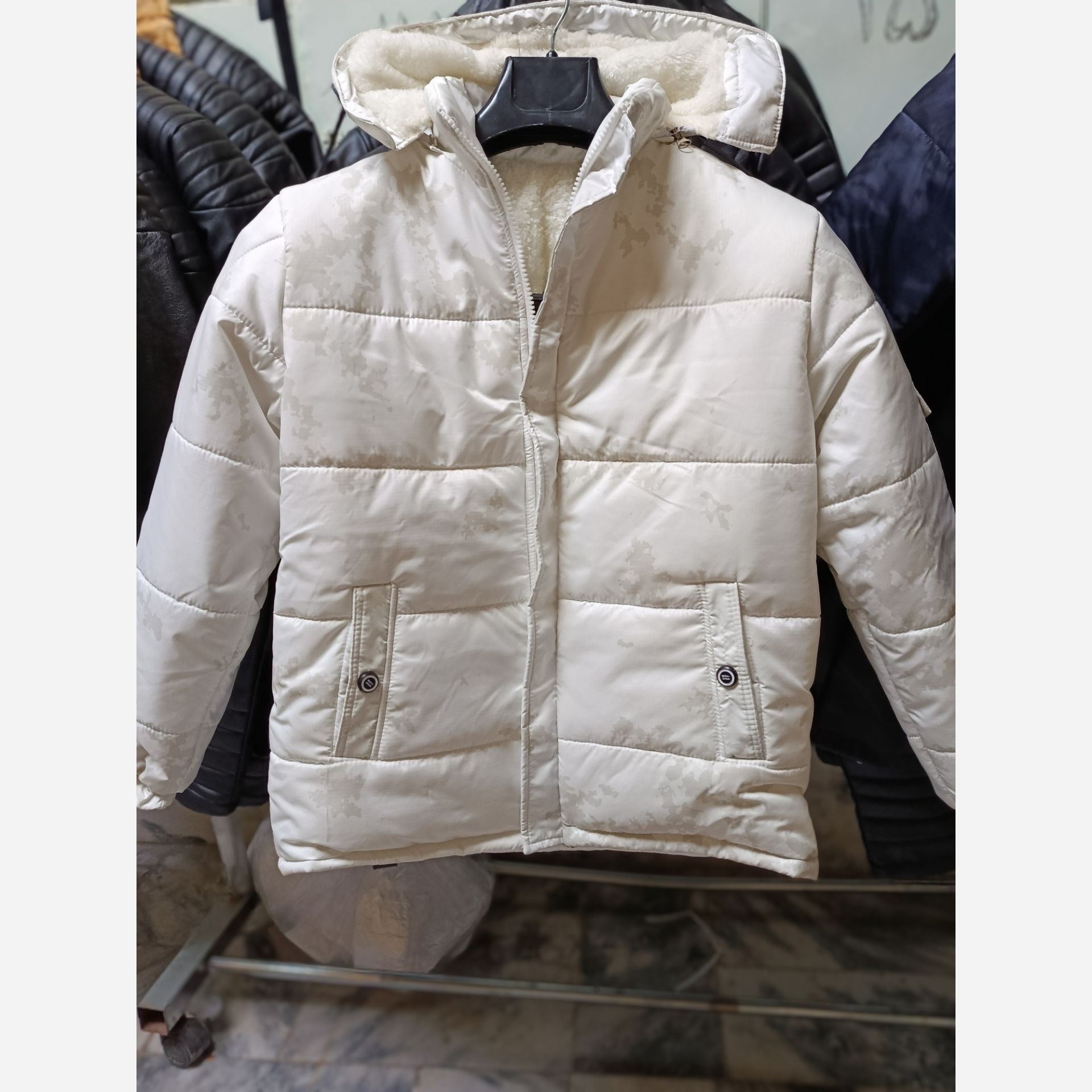 کاپشن سلیکونی داخل خز
